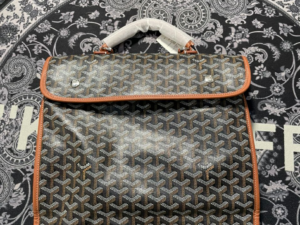 Bags Model 01