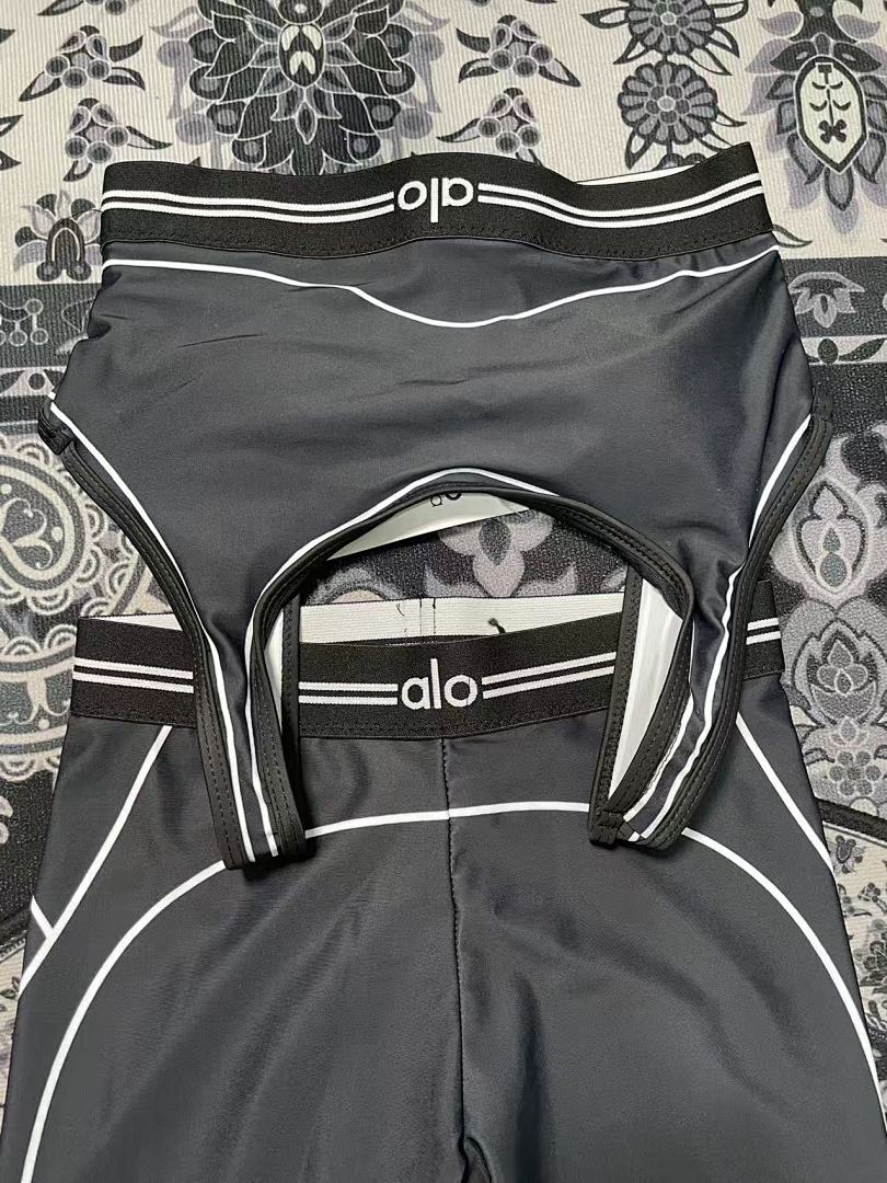 alo-set-black-01.jpg Alo Set Black side view