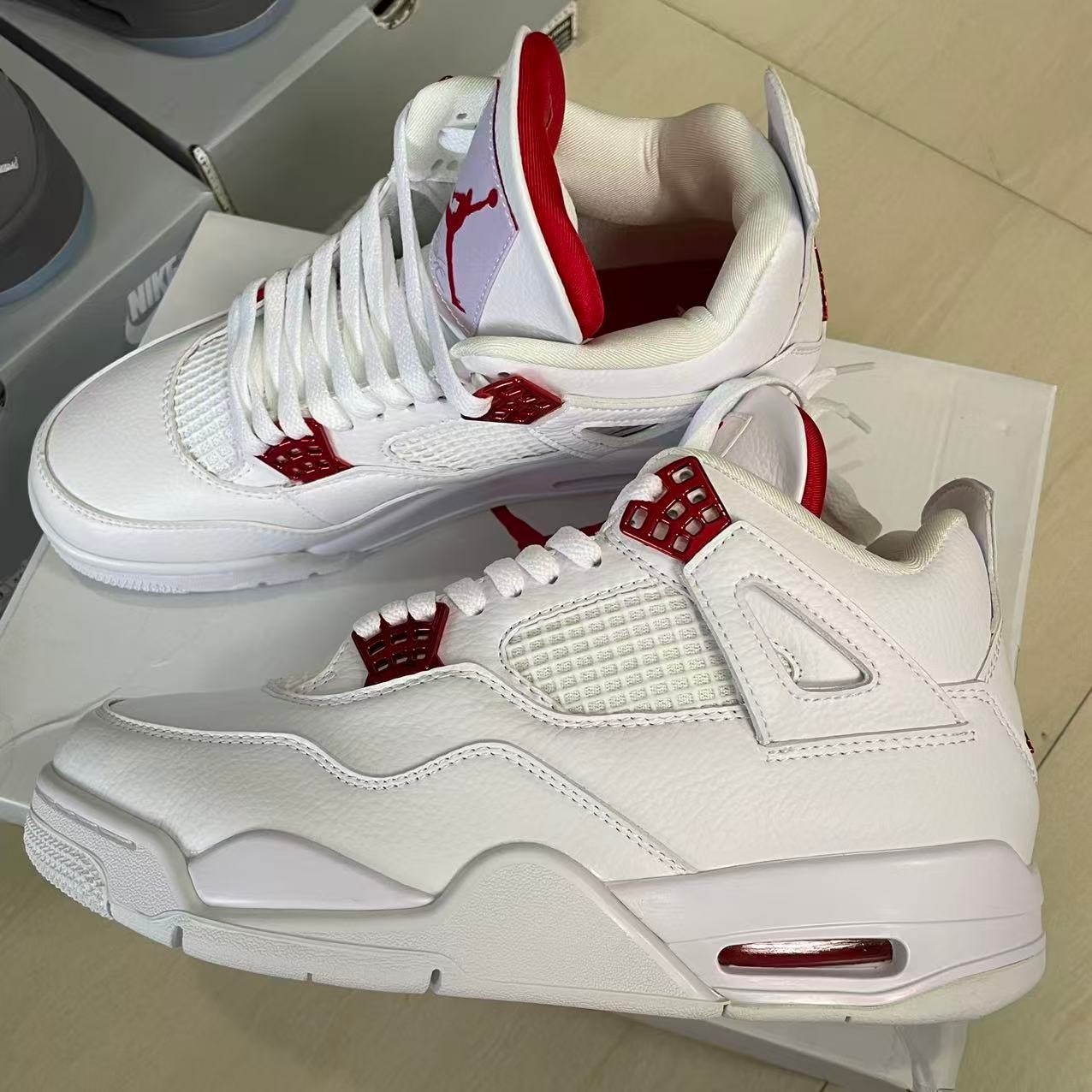 Air Jordan 4 Metallic Red QC photo â real product photos before shipping