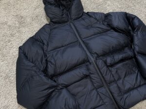 Ate Crop 90Down cropped puffer jacket — angled front view