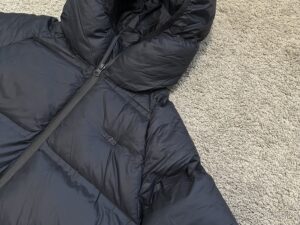 Ate Crop 90Down cropped puffer jacket — hood detail